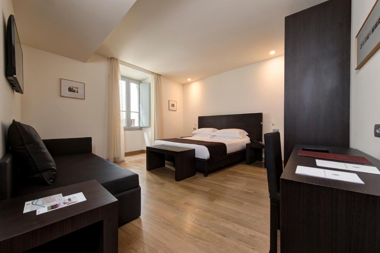 Hotel Tiferno 4*